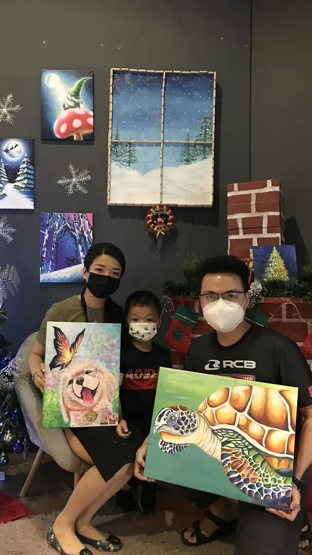 Creative vibe fills the room photo 2