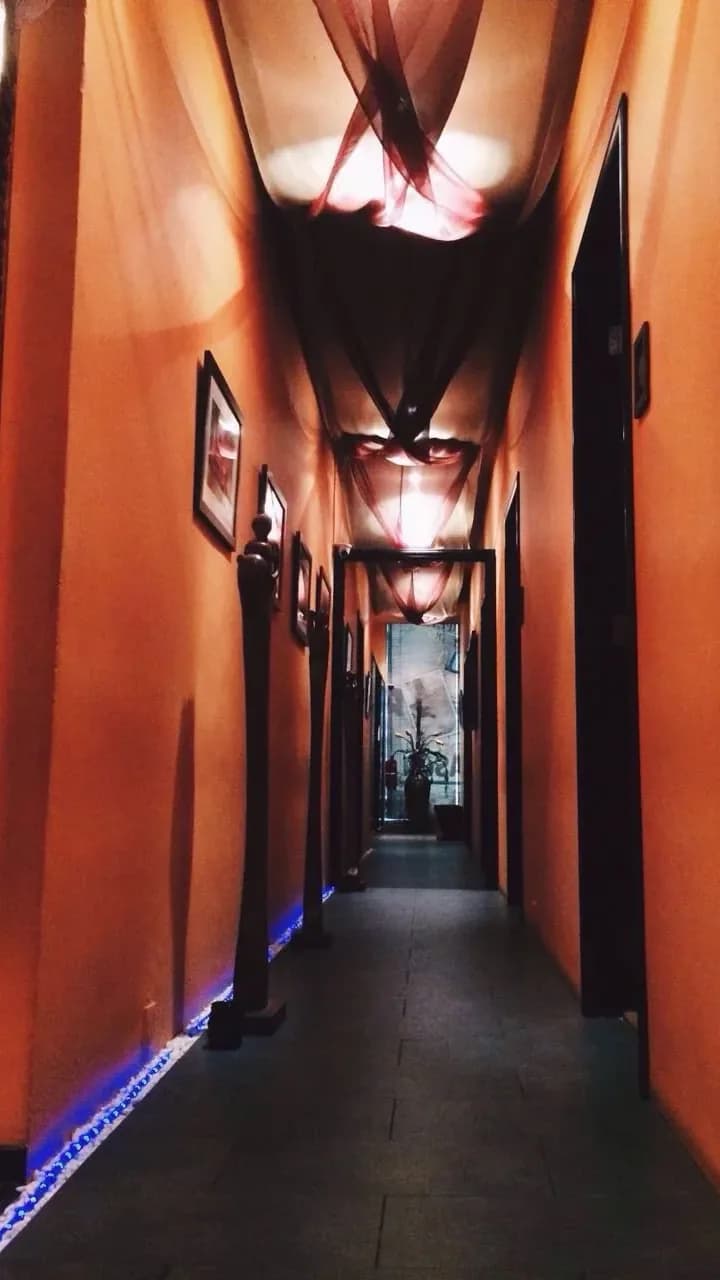 Private showers inside The AsiaSpa
