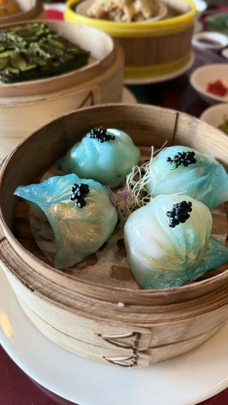 Feel like royalty in a classic Cantonese setting