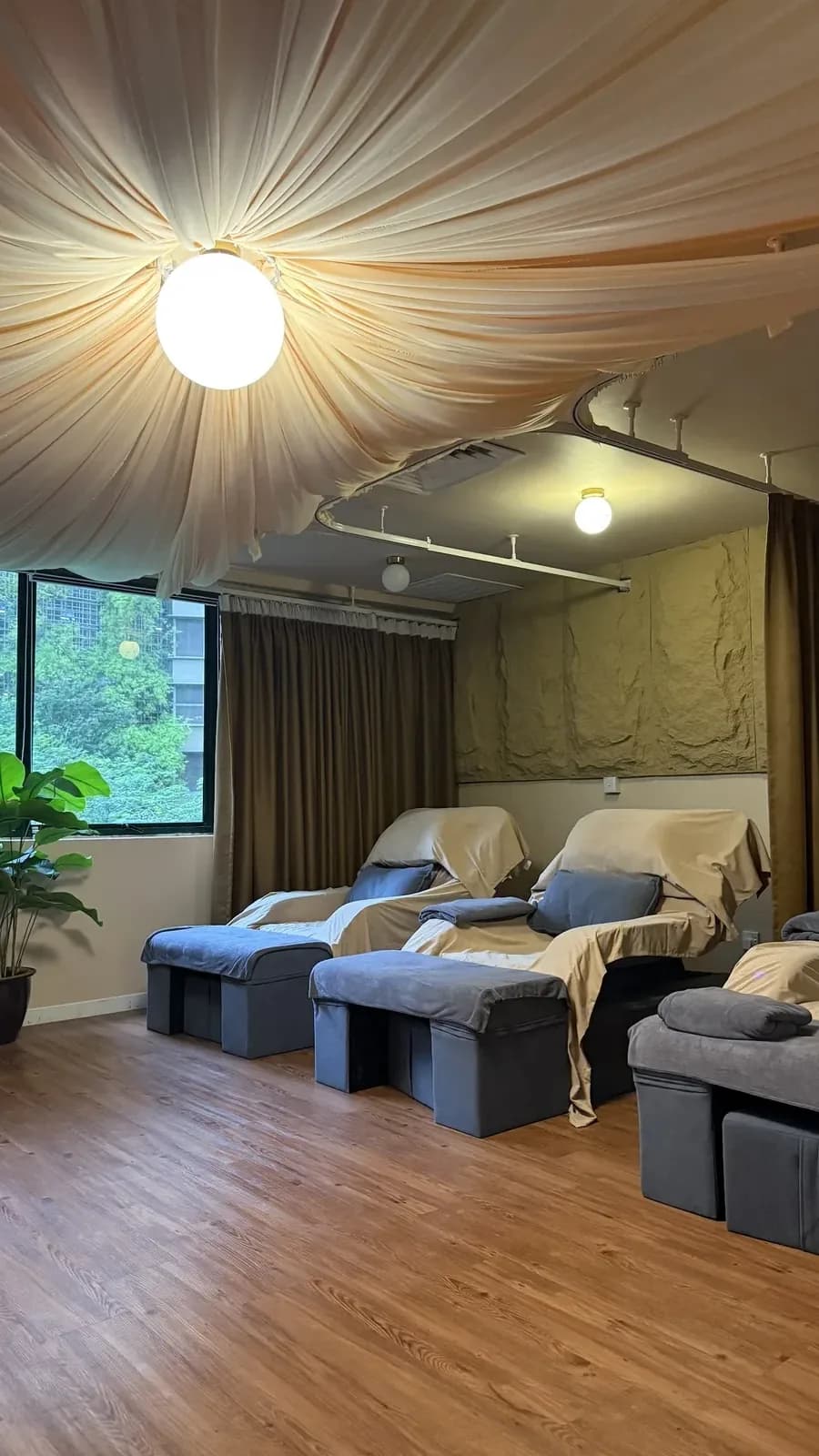 Calm modern spa in KL