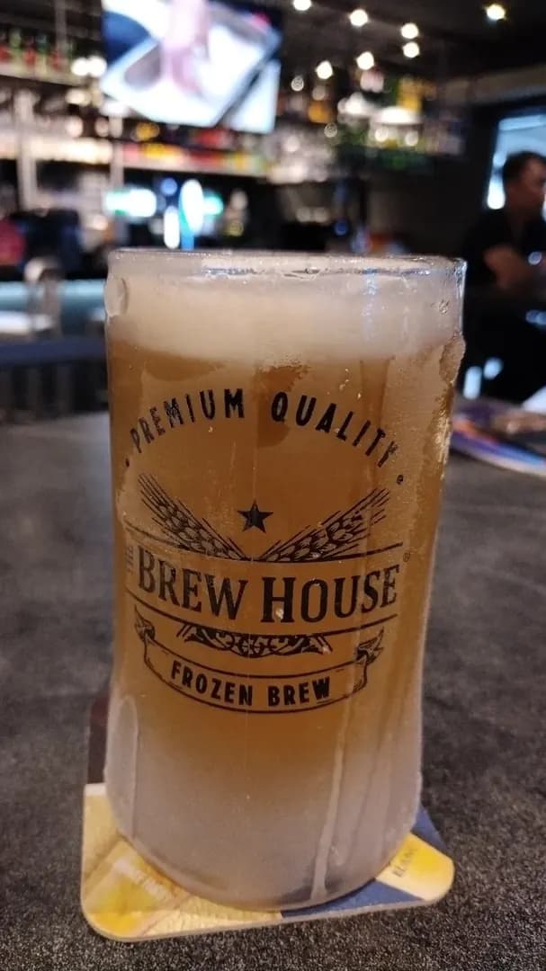 Crisp pours at The Brew House photo 2