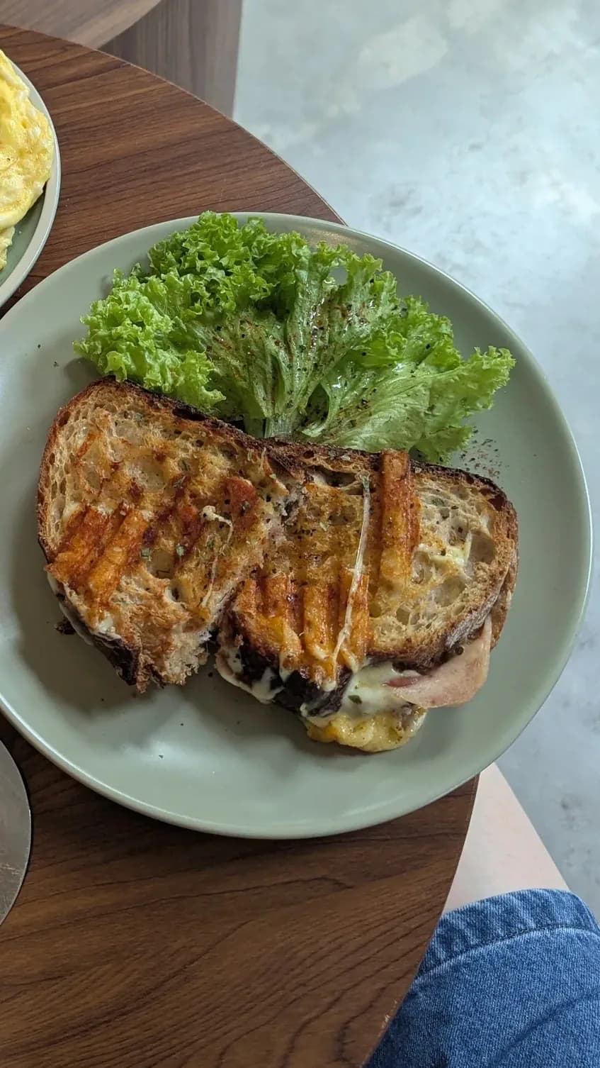 Warm Up at Yue Coffee Bar