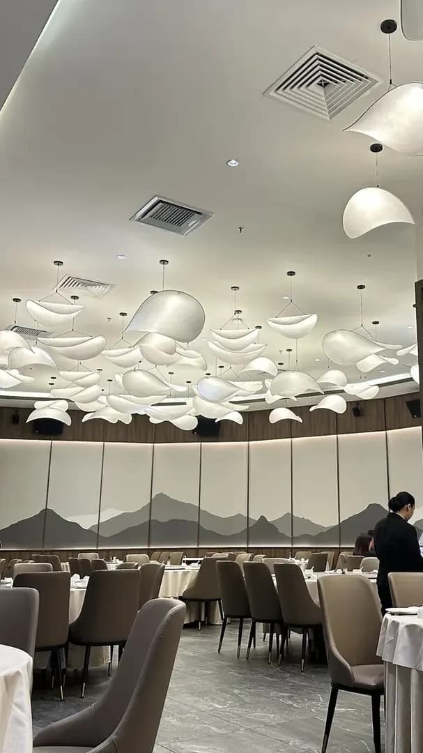 Walk into a casual Chinese meal photo 2