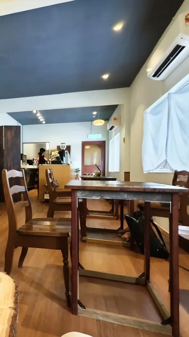 Order dessert and coffee at Petite Lab photo 2