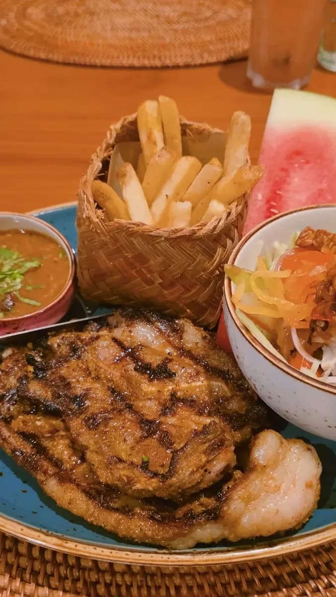 Try Indonesian and Western plates
