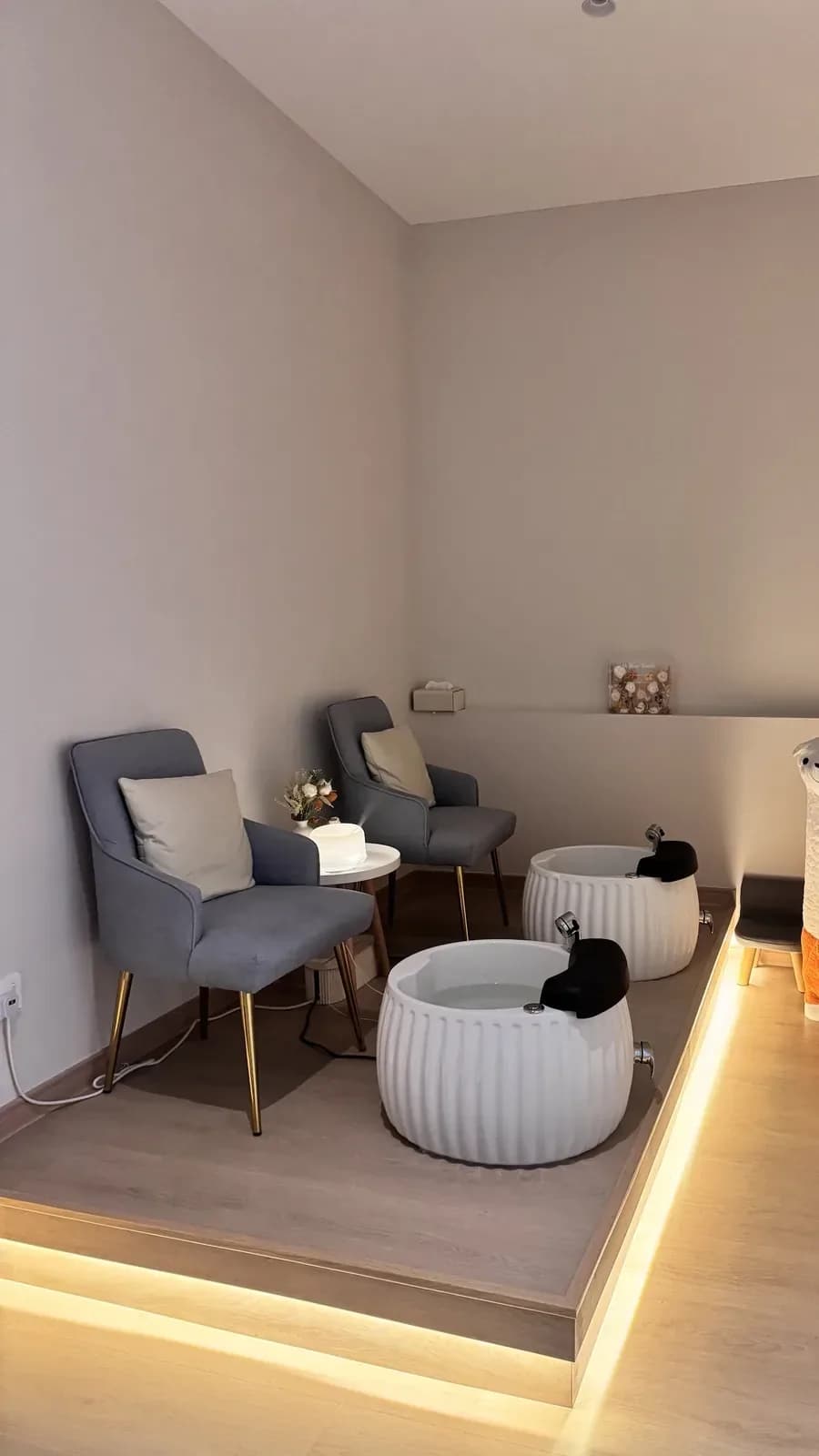 Modern Social Energy at La Muse Beaute