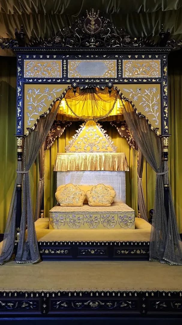 See Artifacts from Malaysia's Past photo 2