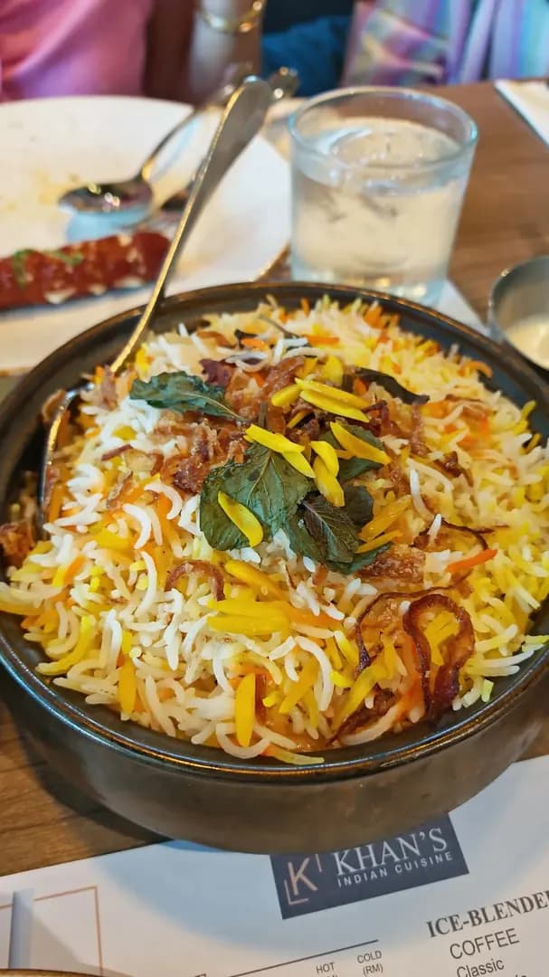 Chill in Khan's cozy vibe photo 2