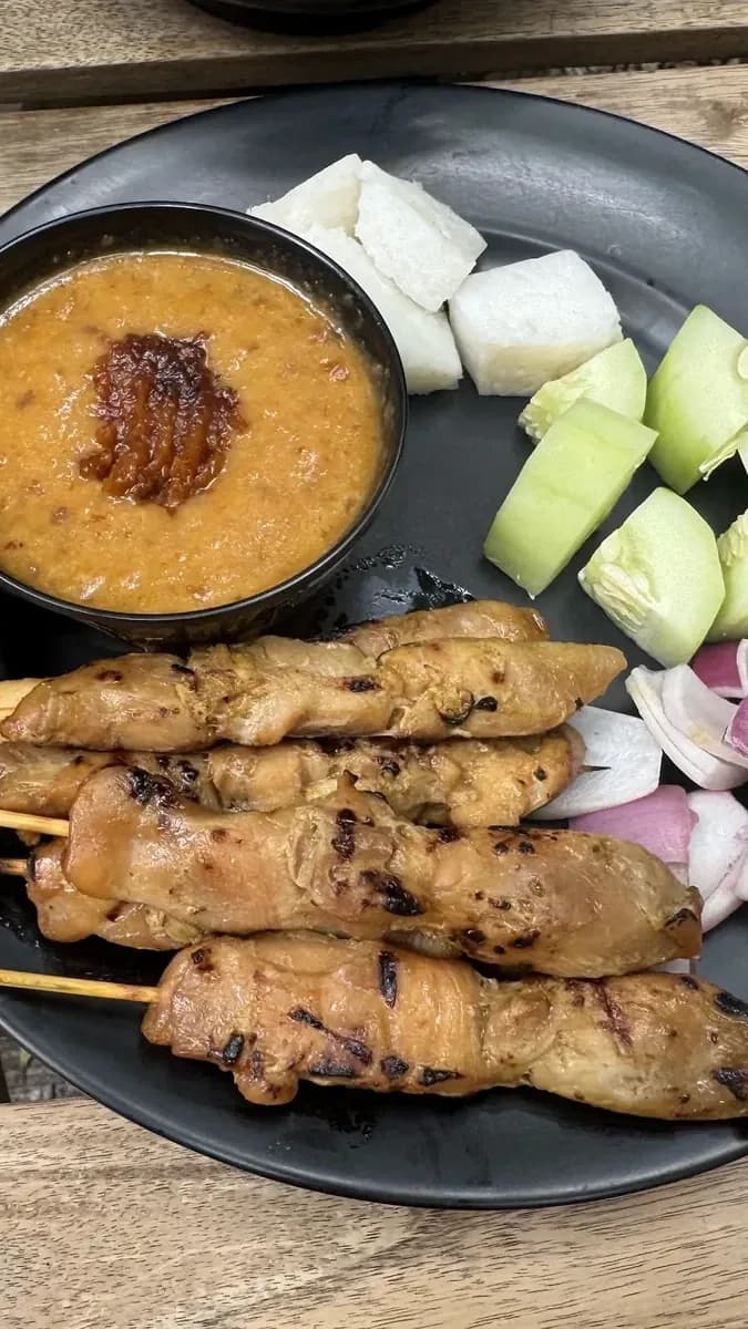 Casual Cozy Vibes for Nyonya Meals