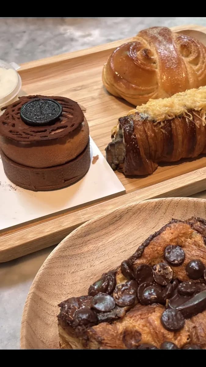 Find fresh Western bakes at KLCG Confectionery