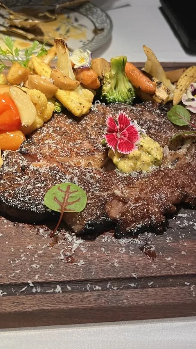 Casual and Trendy Steakhouse Feel