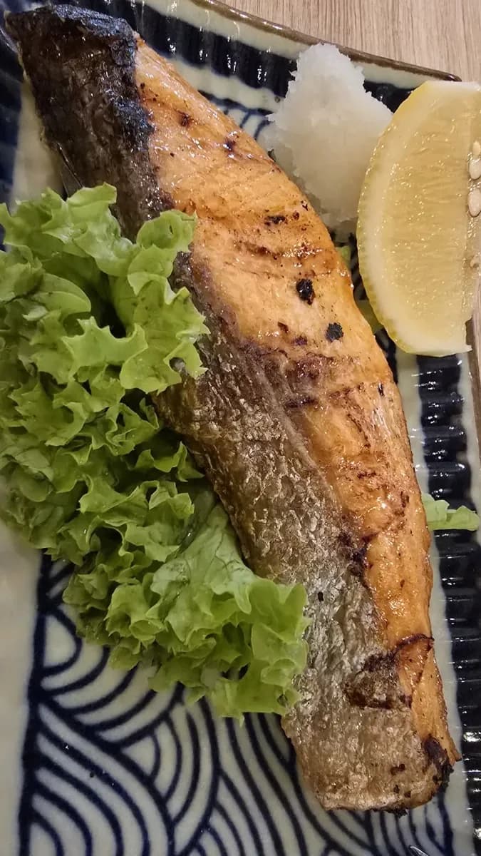 Bite into fresh sushi at Zakuro