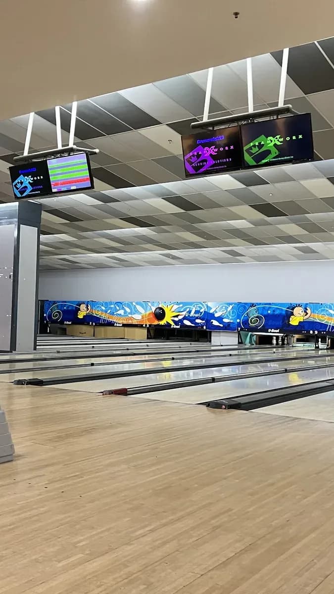 Find Bowling Lanes Indoors