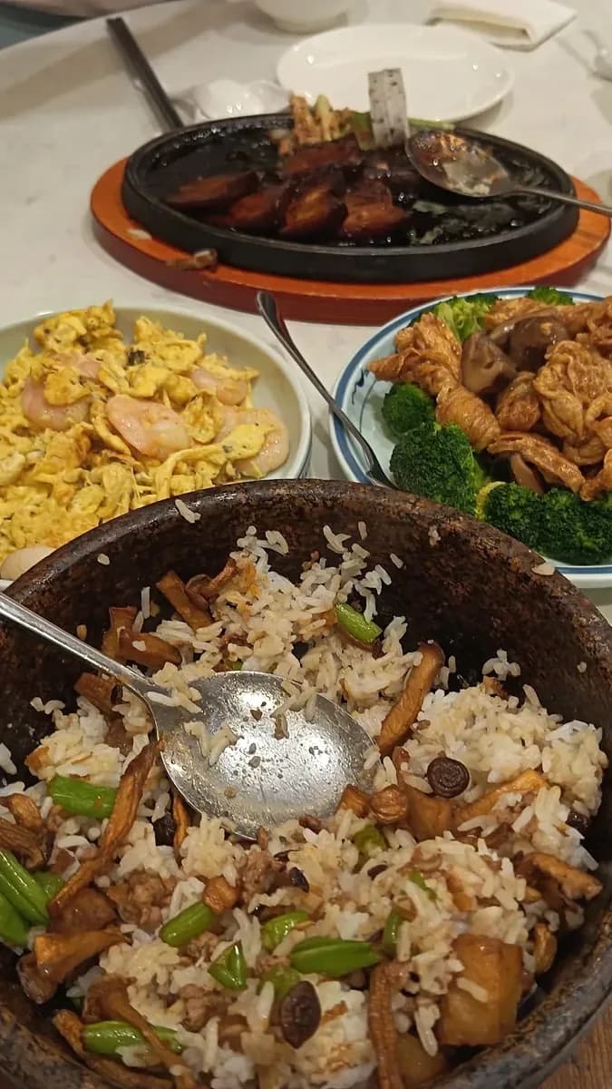 Trendy Casual Energy at Souper Tang
