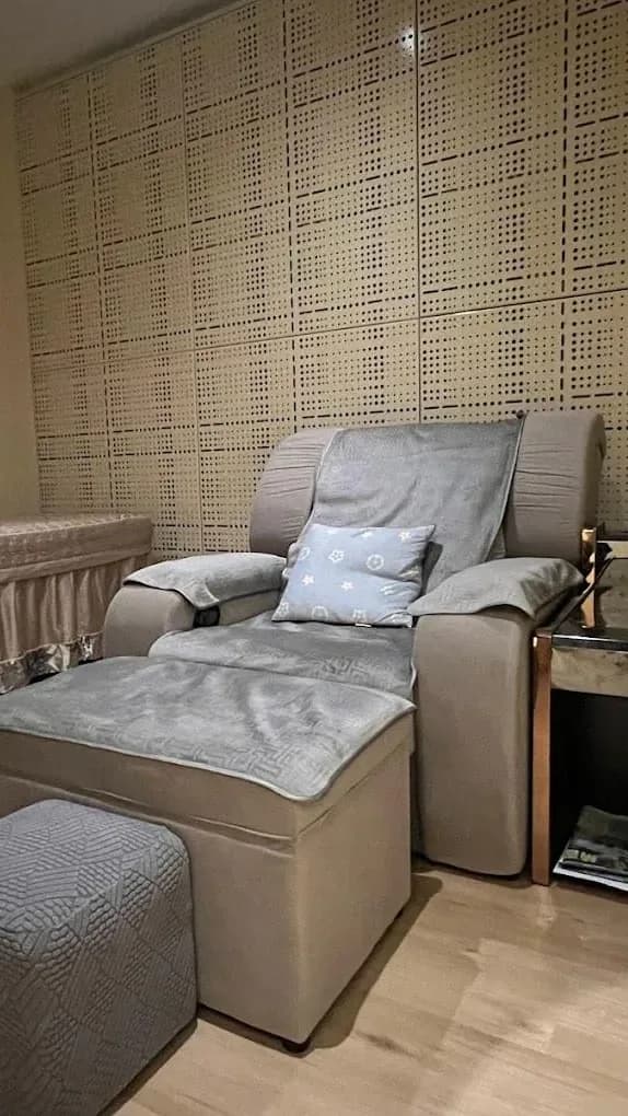 Feel modern calm indoors
