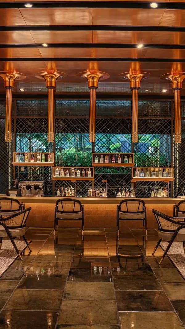 See stylish lights with your cocktail
