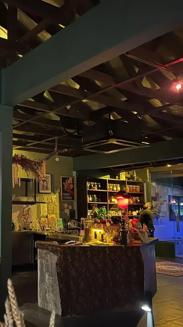 Try cocktails at this PJ bar photo 2