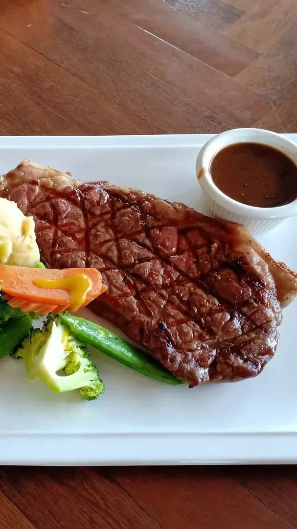 Steak Out with Friends photo 3