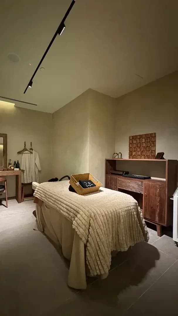 Try a headspa at GOYO Salon