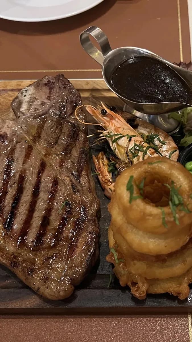 Juicy Steaks in Cozy Setting