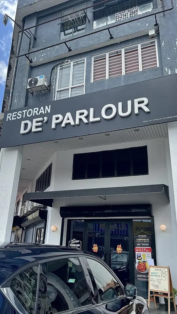 Settle into cozy vibes at De' Parlour photo 2