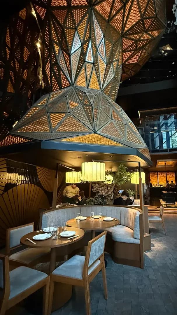 Walk into Kikyo's cozy dining room photo 2