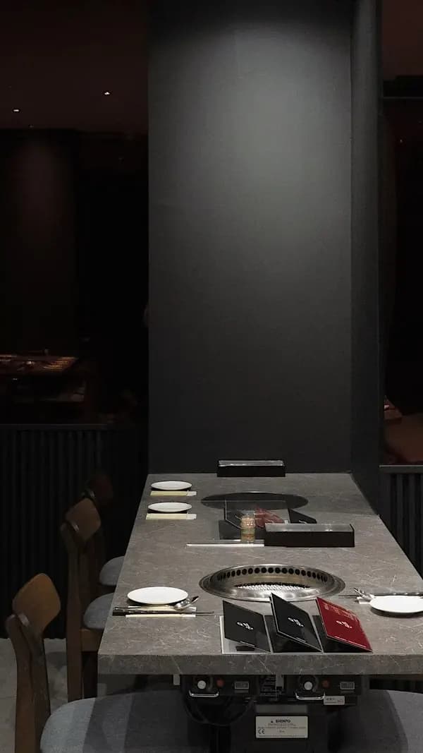 Grill your own yakiniku at the table photo 2