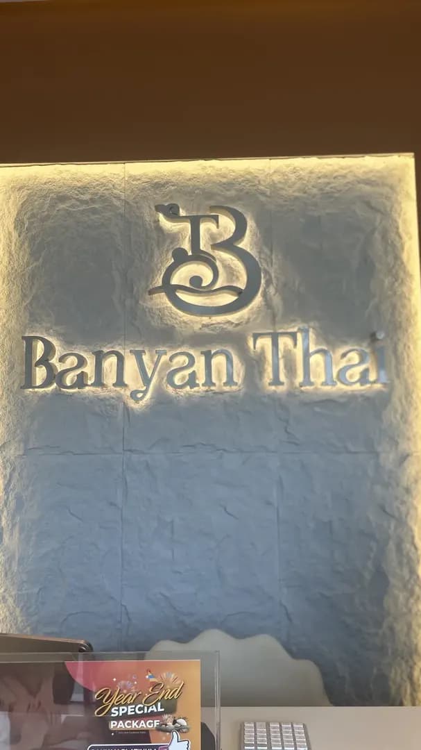 Try a Thai massage session photo 2