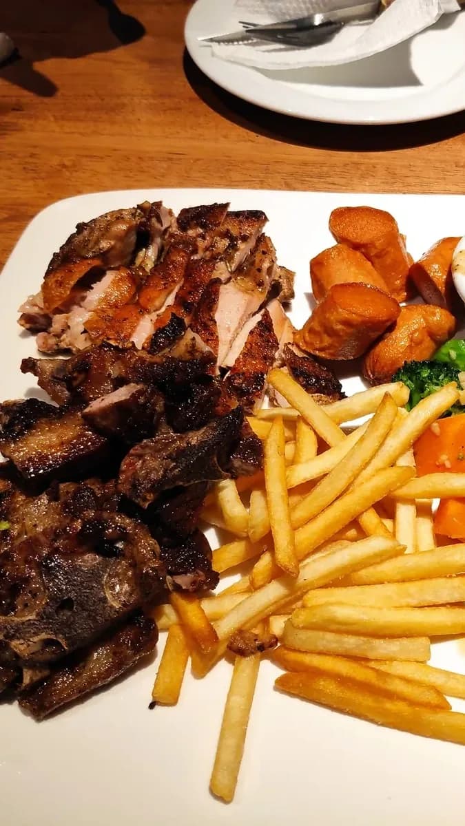 Grab Italian or American bar bites