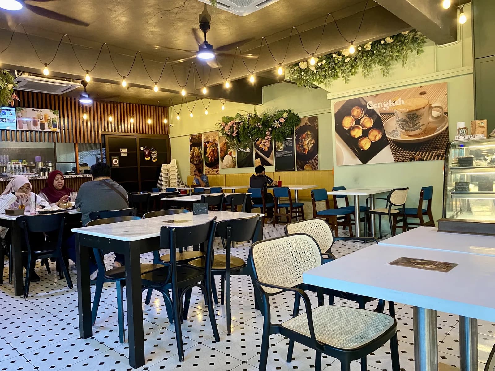 Cengkih Kopitiam