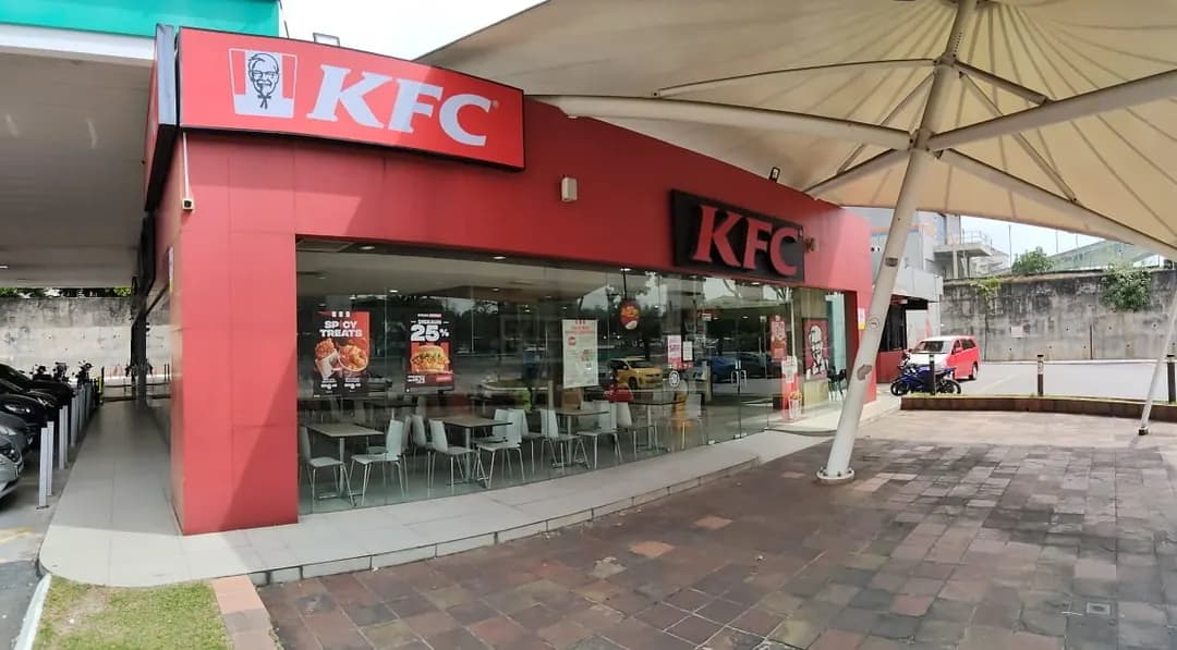 KFC Petronas USJ 20 DT photo 2
