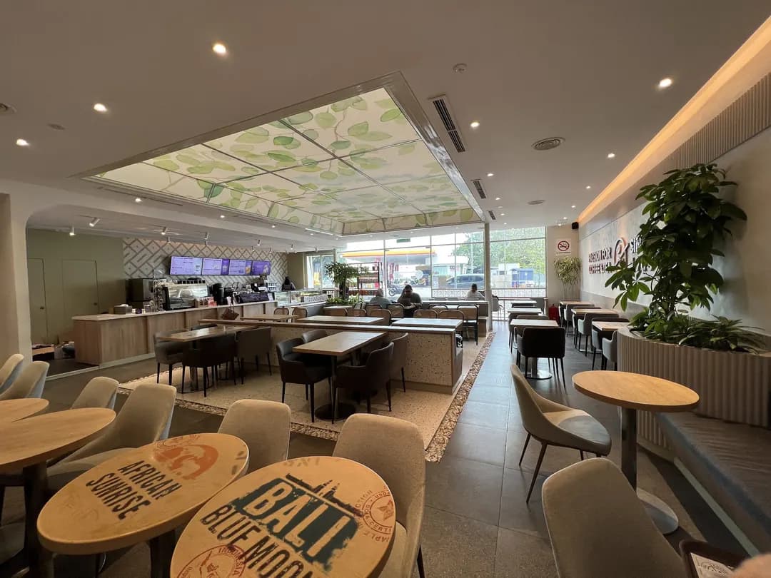 The Coffee Bean & Tea Leaf photo 2