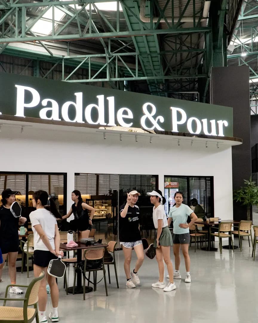 Paddle & Pour Cafe photo 2