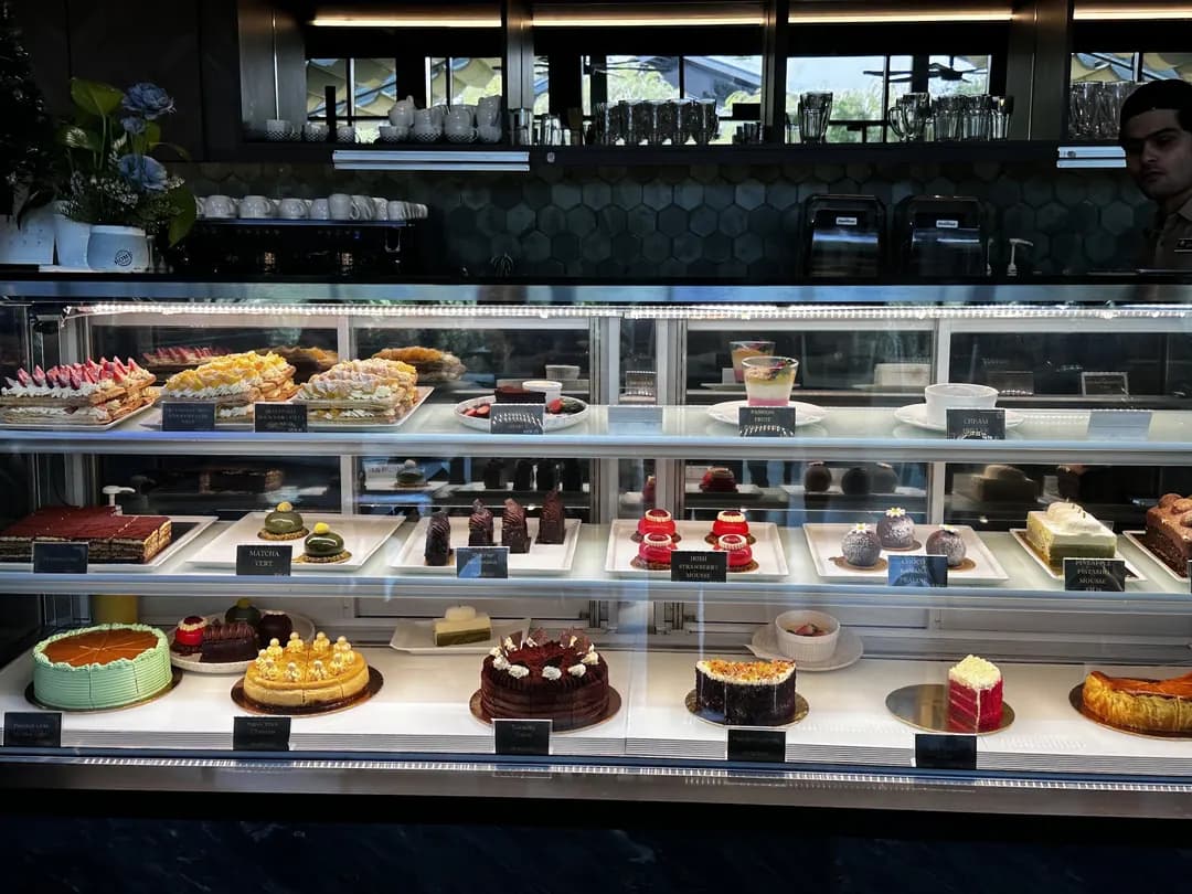 Locarasa Restaurant & Patisserie photo 2