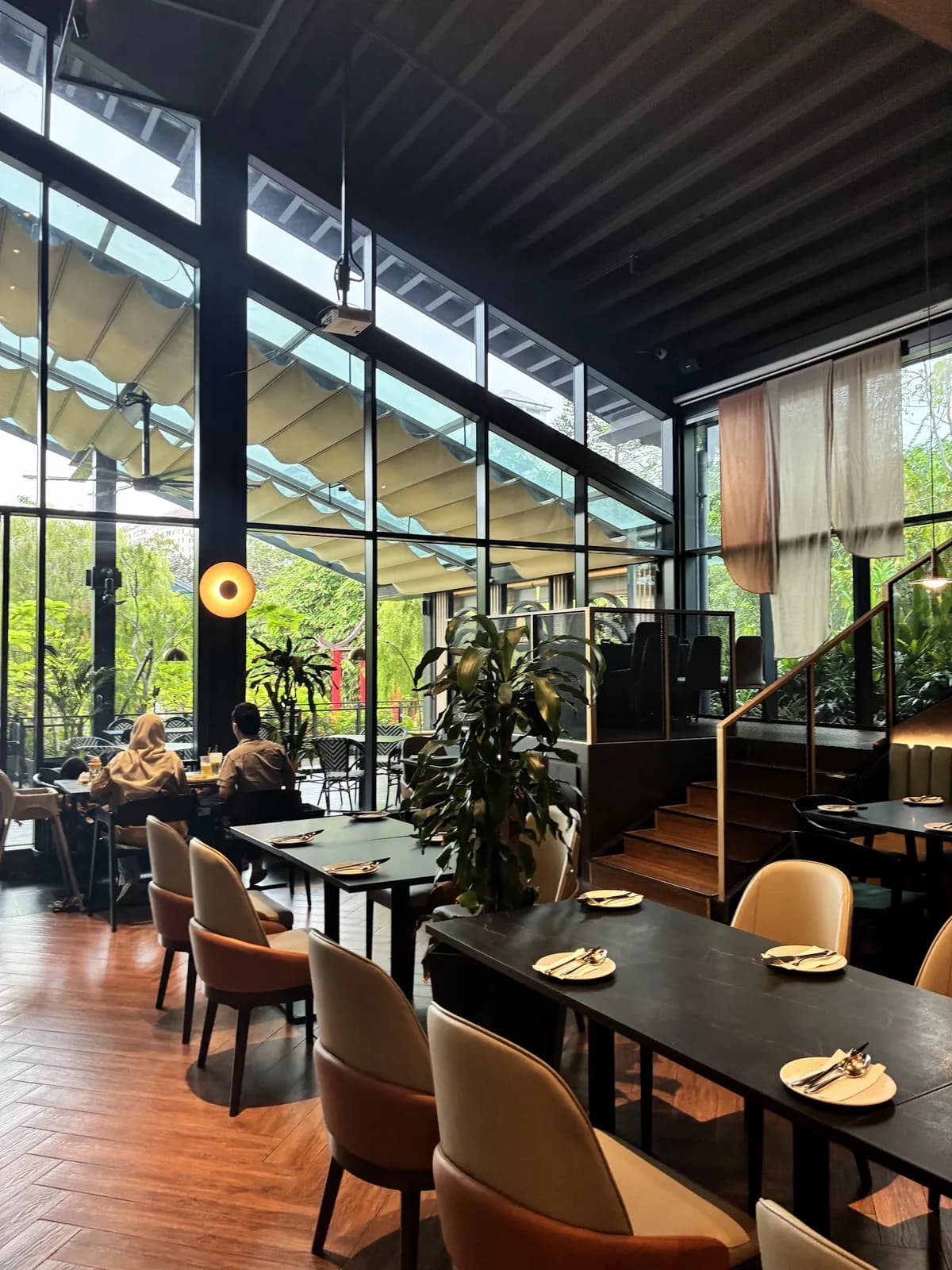 Locarasa Restaurant & Patisserie