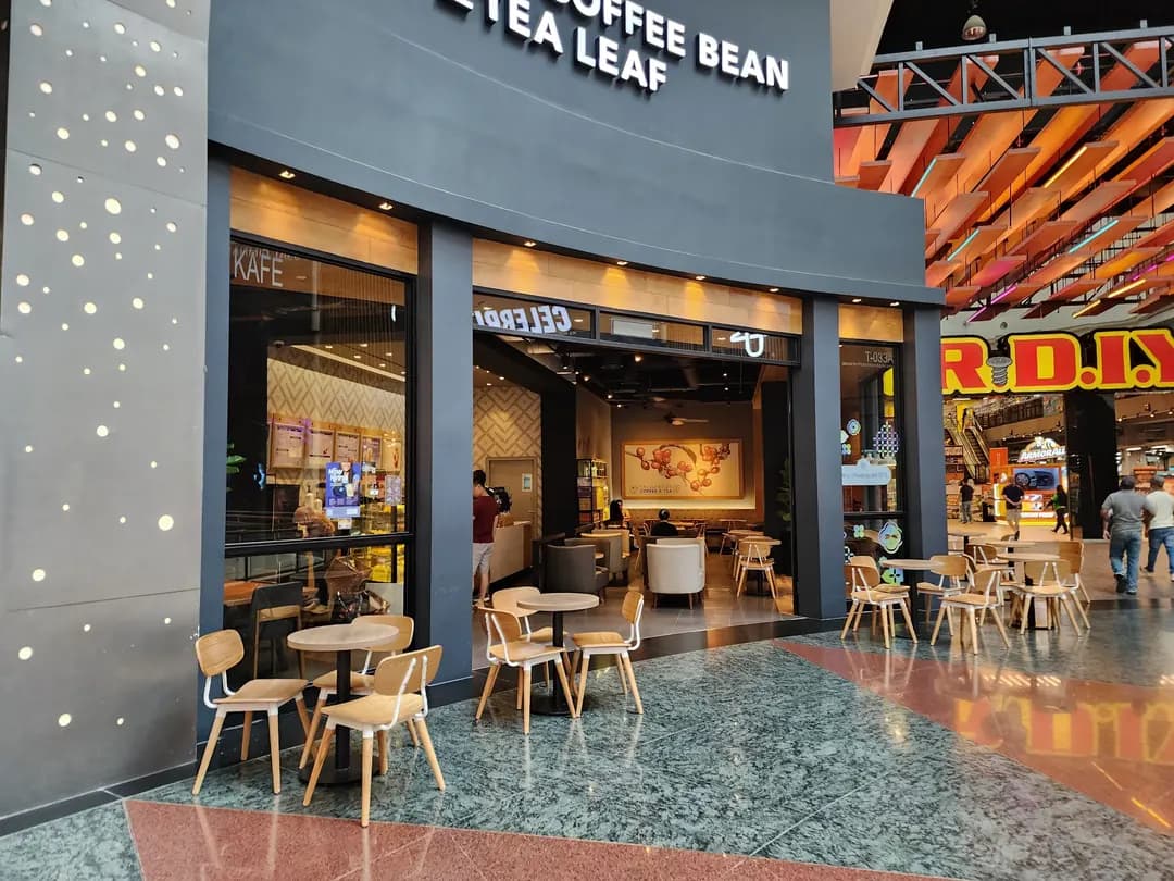 The Coffee Bean & Tea Leaf photo 2