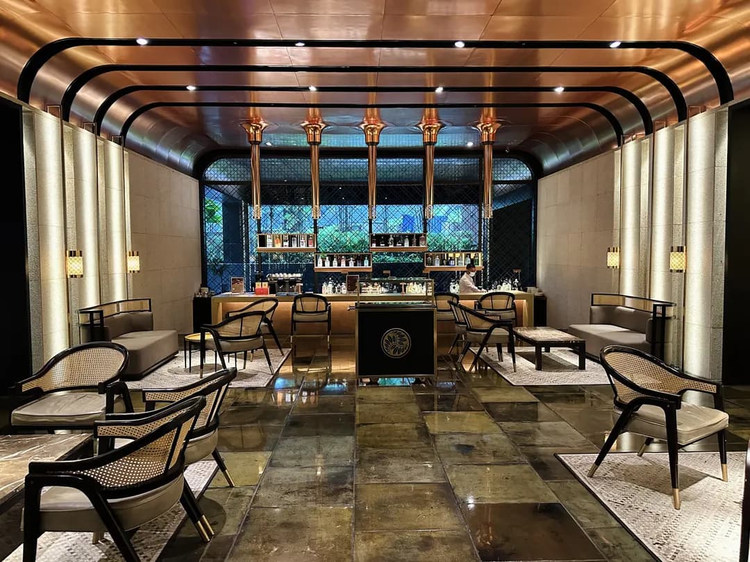 SEVEN Lobby Bar photo 2