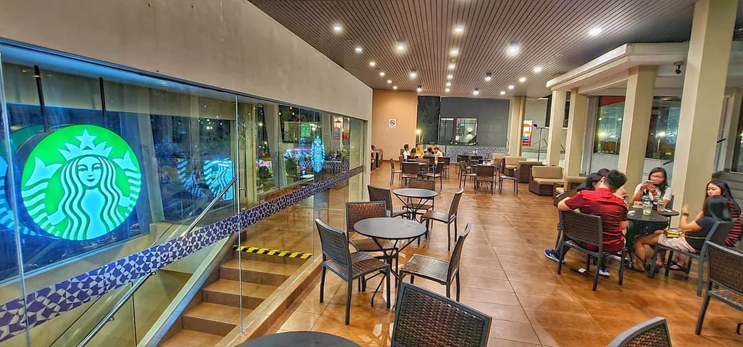Starbucks PD Waterfront photo 2