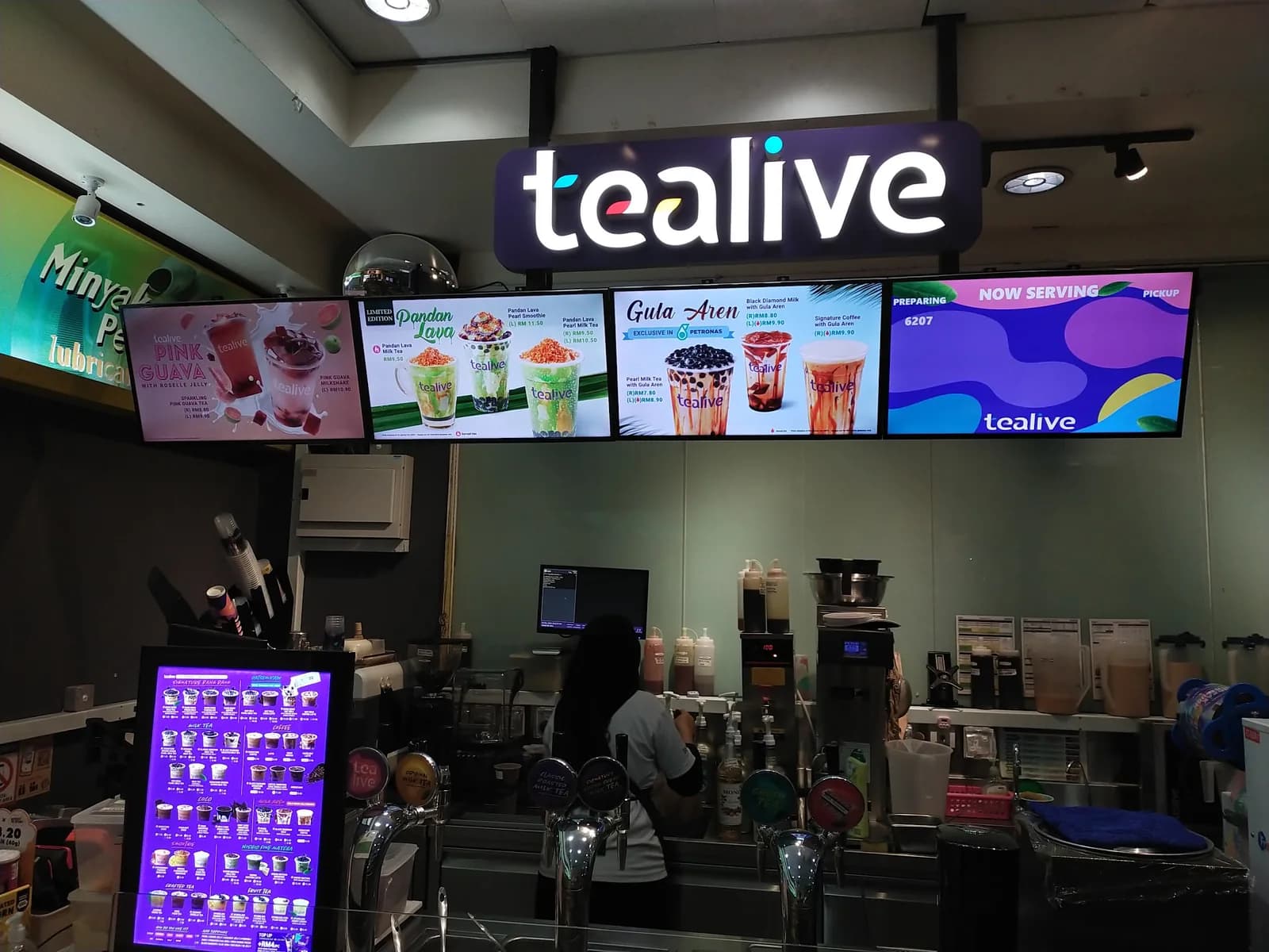 Tealive Petronas Jalan Yahya Awal Johor Bahru