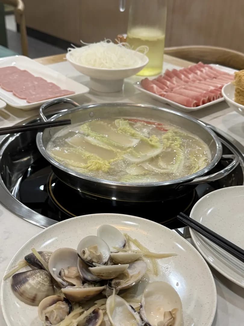 Feng Lin Hotpot 楓林·鍋物 photo 3