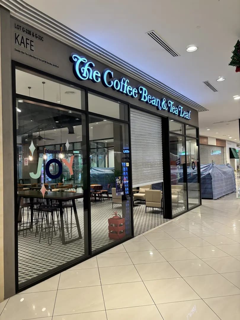 The Coffee Bean & Tea Leaf photo 2