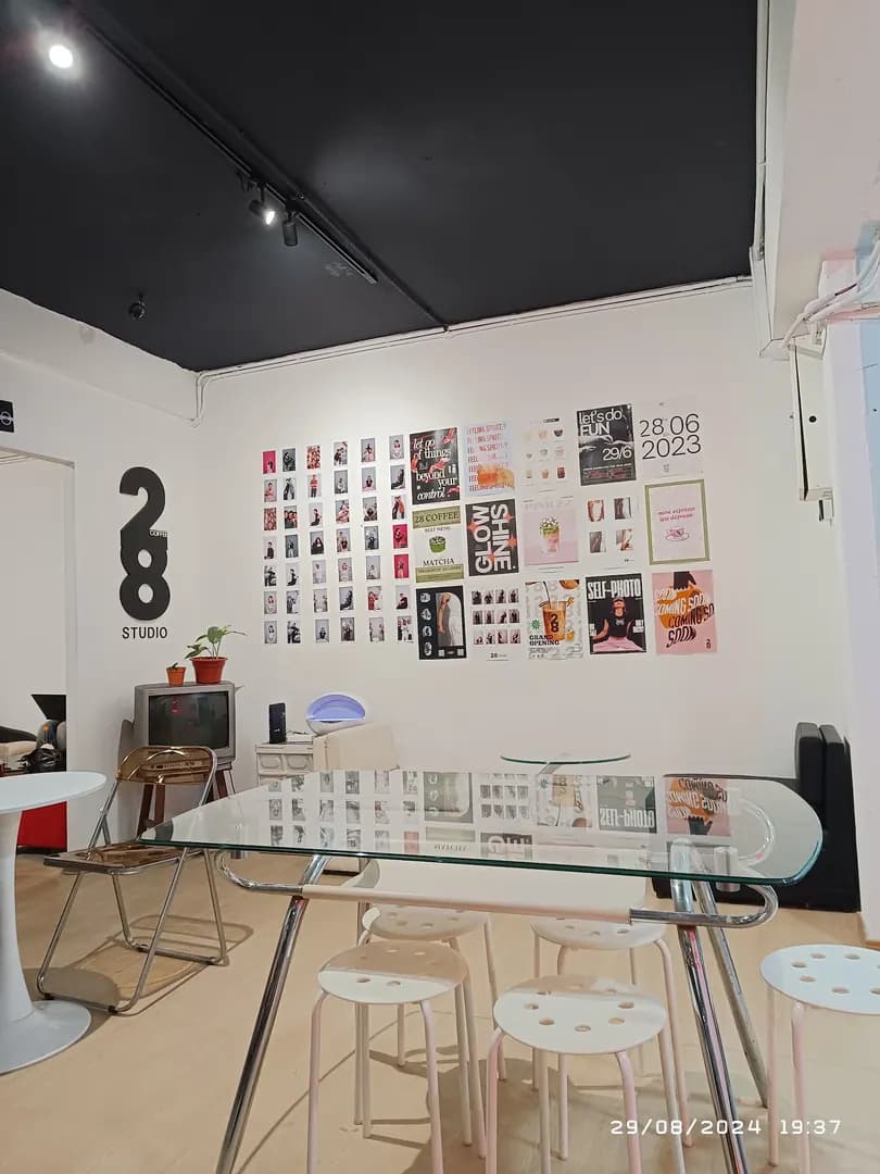 28 studio and coffee photo 2