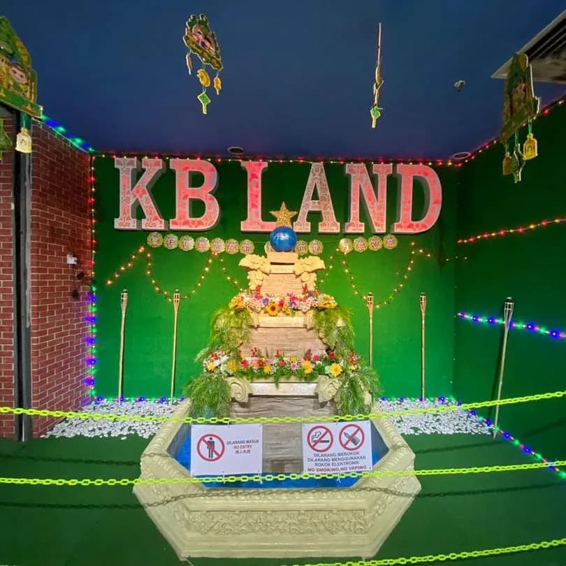 KB Land Bowling