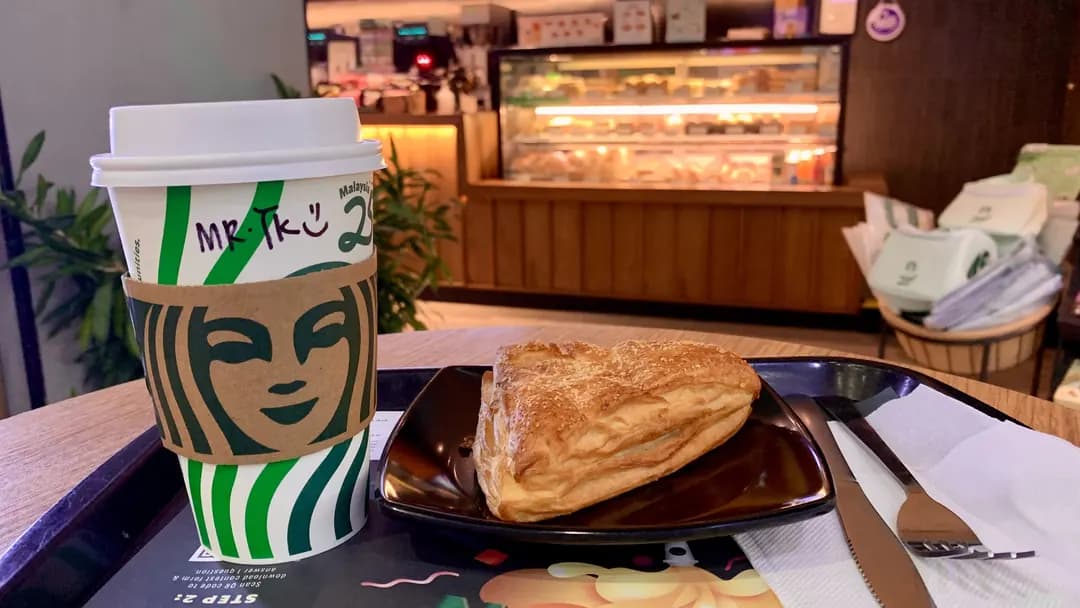 Starbucks Coffee photo 3
