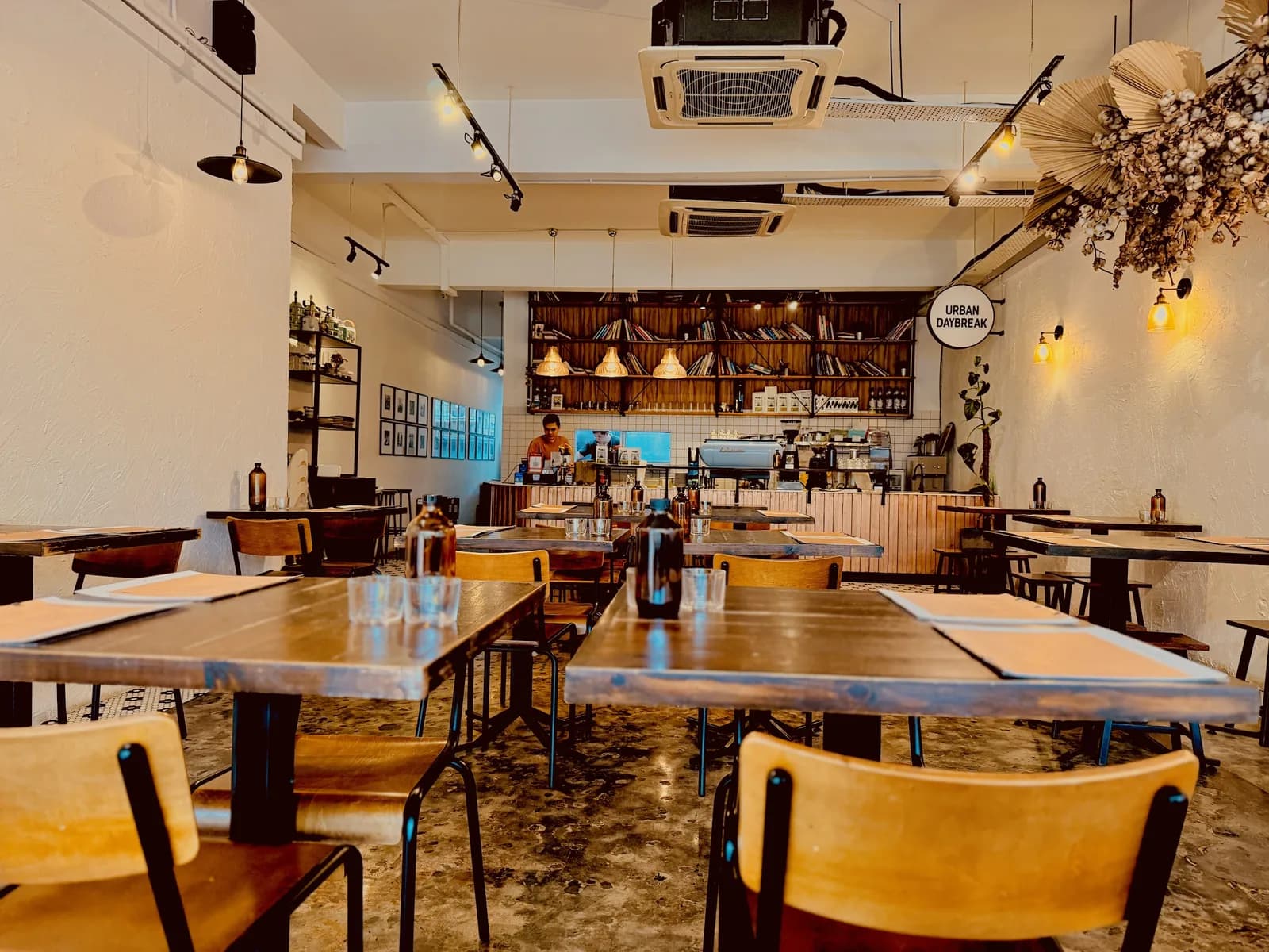 Urban Daybreak Cafe @ Bangsar