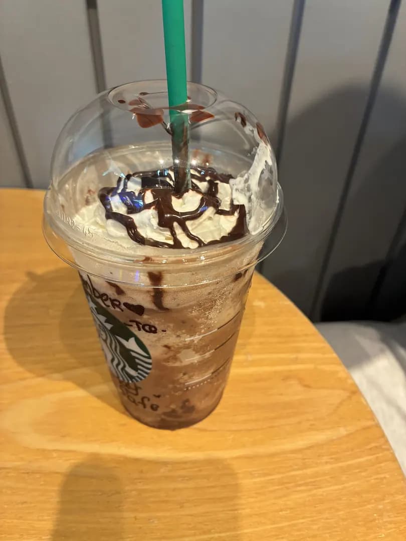 Starbucks Gateway KLIA Terminal 2 photo 3