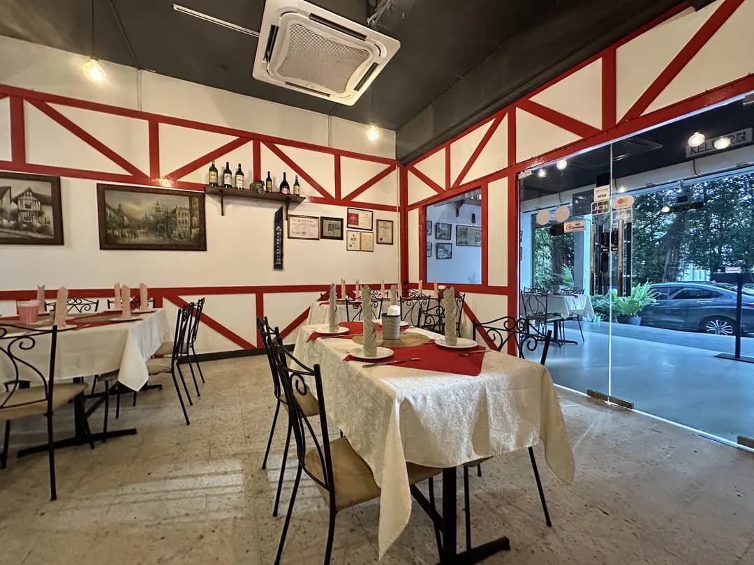 La Suisse Restaurant photo 3