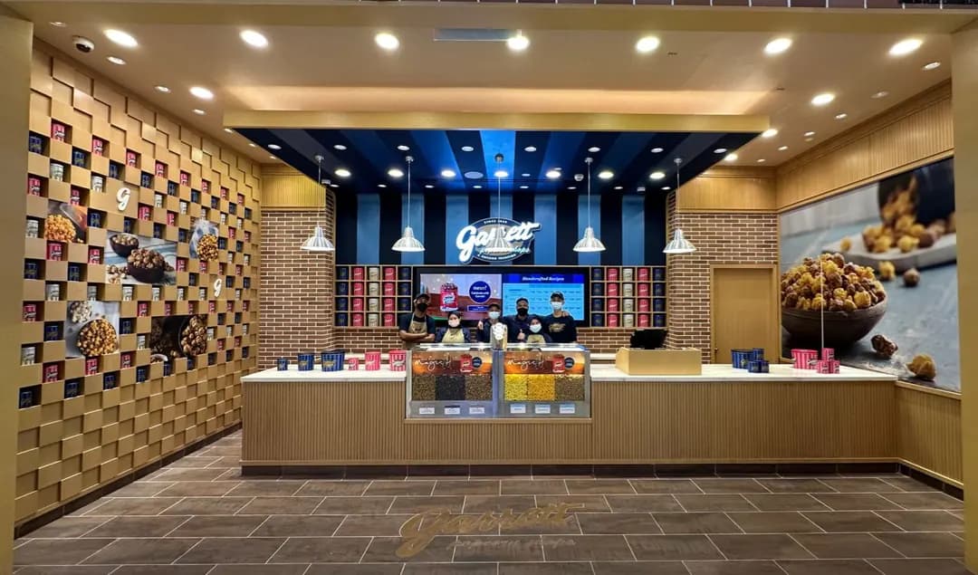 Garrett Popcorn Shops® - The Exchange TRX photo 3