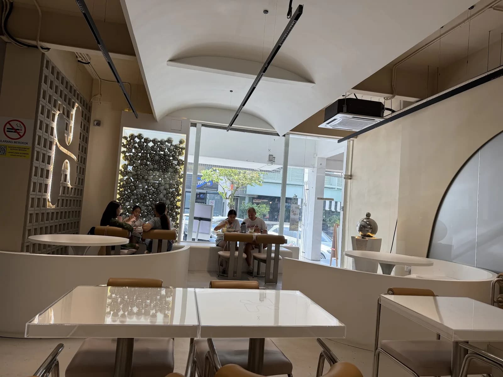 Haru Cafe