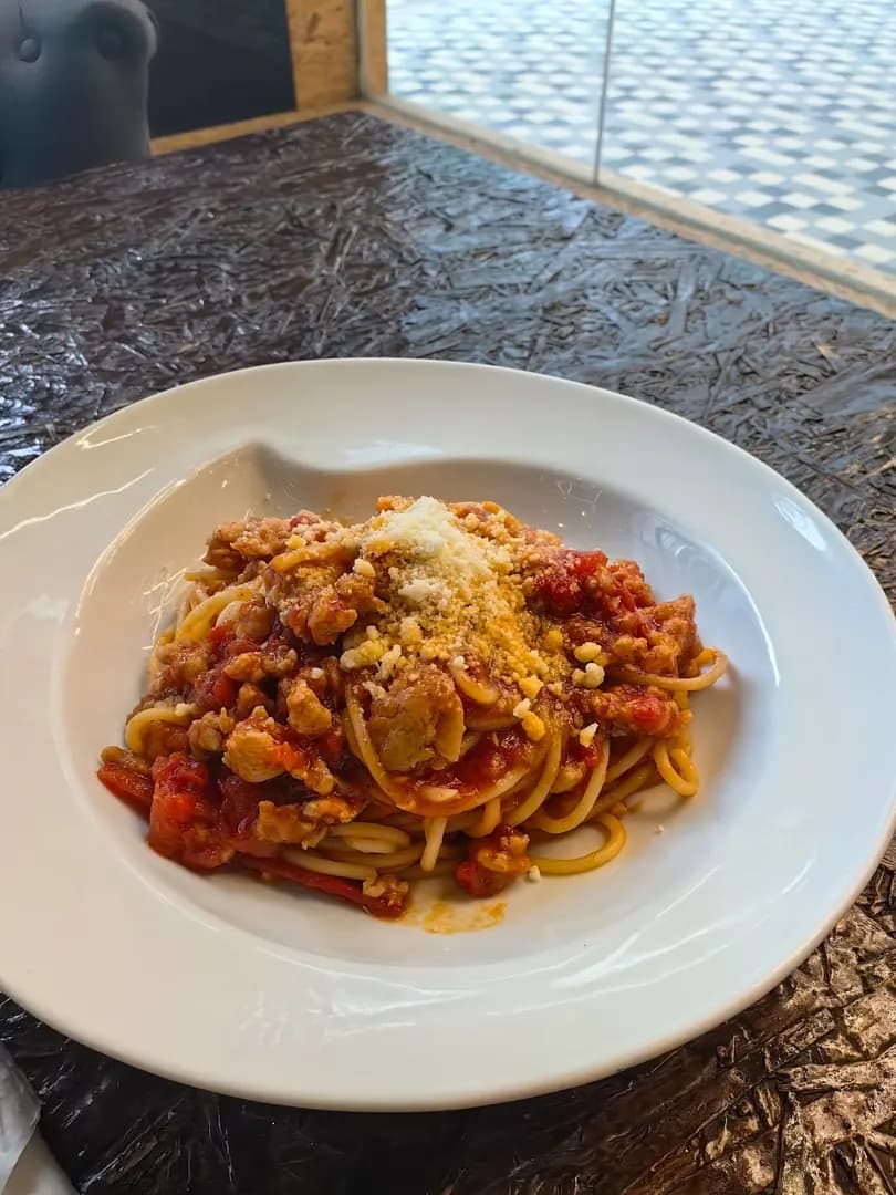 Ara D Cafe & Restaurant photo 3